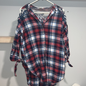 Jake&rae Blue and red flannel Lacey mash on the back‎